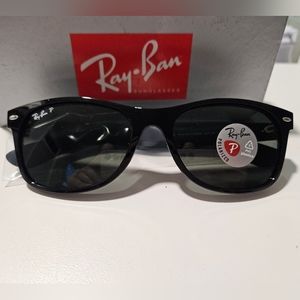 RAY-BAN NEW WAYFARER CLASSIC